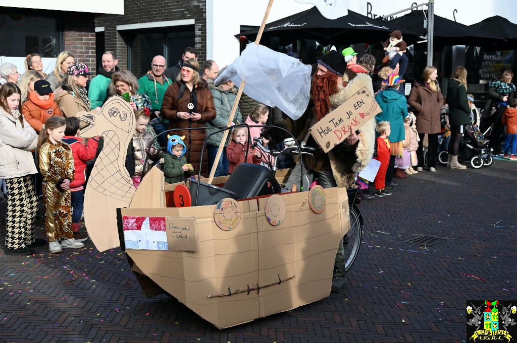 ../Images/Kinderoptocht 2024 092.jpg